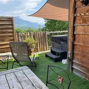 la-cabane-a-loree-des-bornes.hotels-rhonealpes.com/